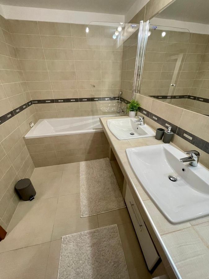 Apartman Mateo โดโนวาลี ภายนอก รูปภาพ